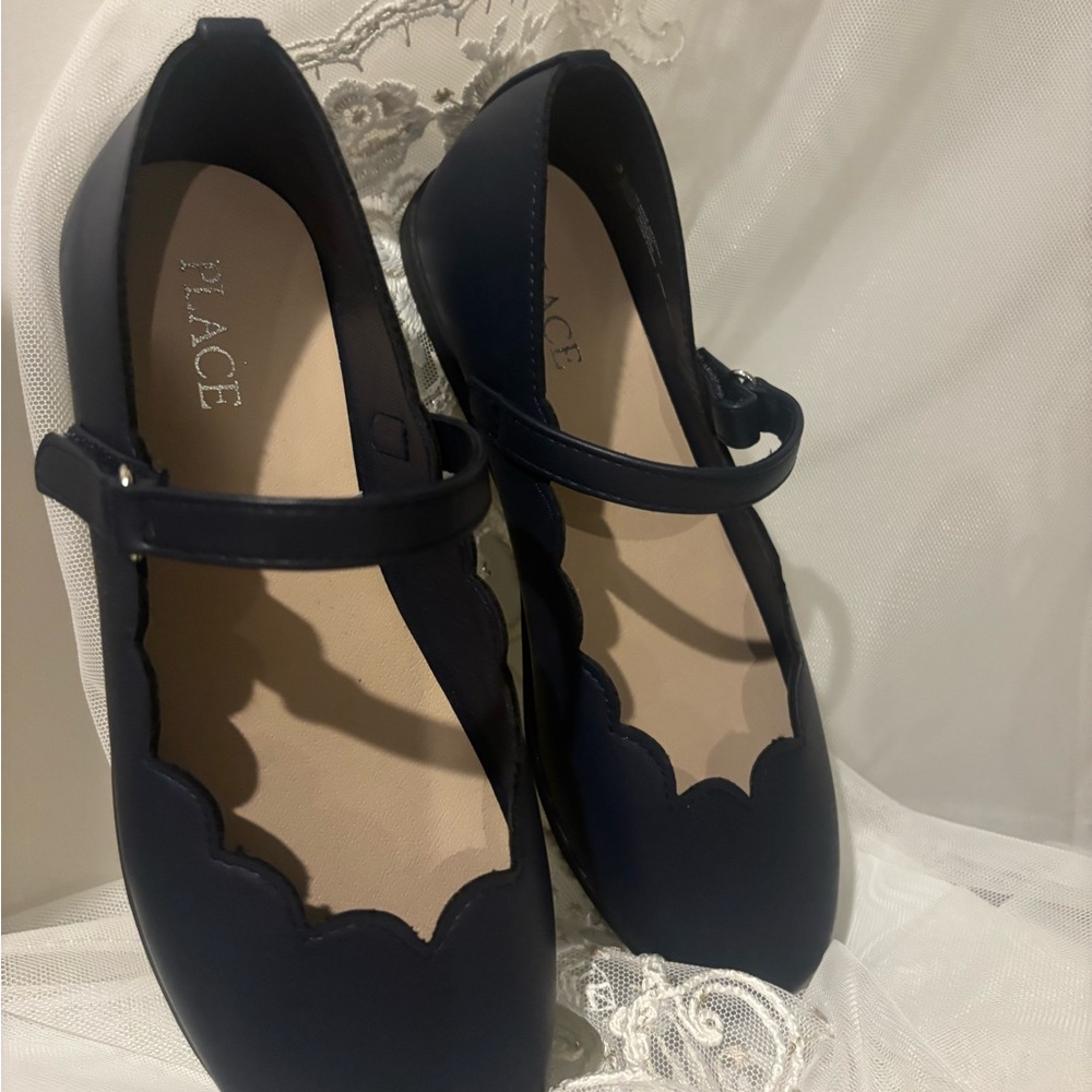 🆕The children’s place Girls Comfort Flex Mary Jane Shoes , uniform shoes - Blue